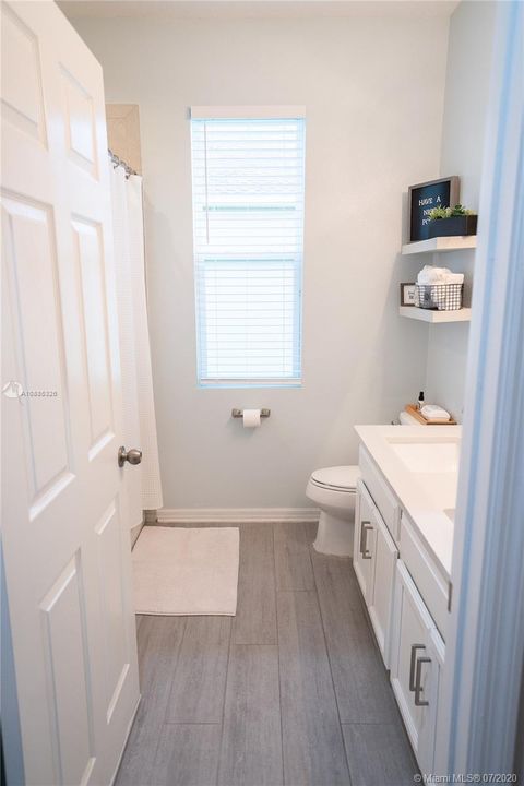 Recently Sold: $295,000 (4 beds, 2 baths, 2013 Square Feet)
