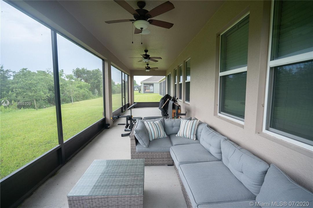 Recently Sold: $295,000 (4 beds, 2 baths, 2013 Square Feet)