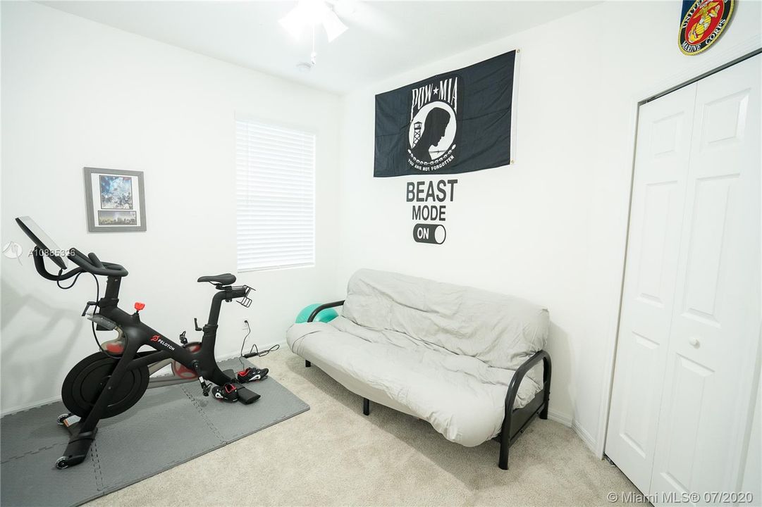 Recently Sold: $295,000 (4 beds, 2 baths, 2013 Square Feet)