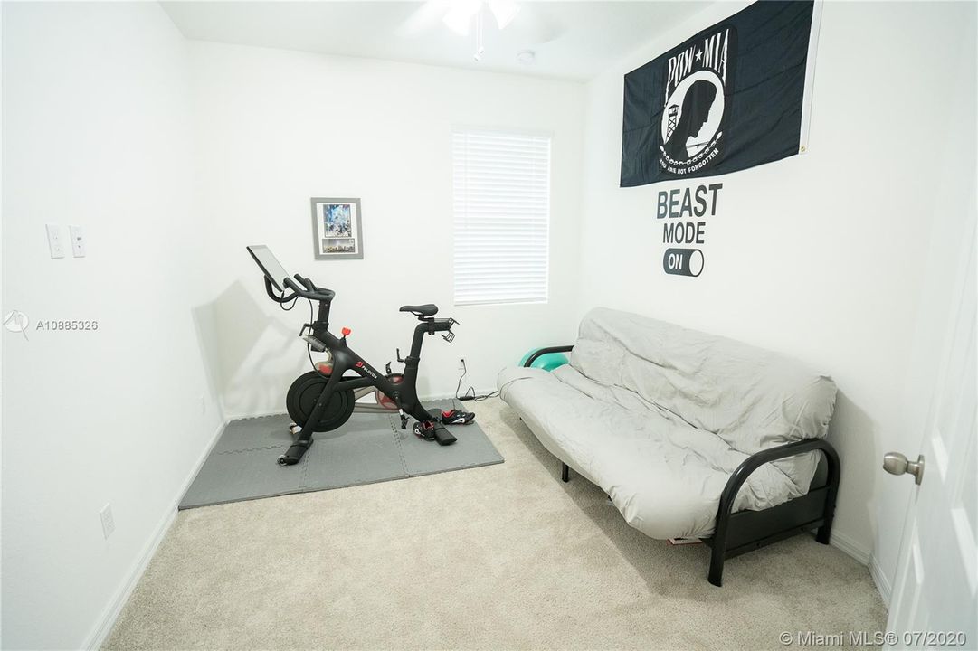Recently Sold: $295,000 (4 beds, 2 baths, 2013 Square Feet)