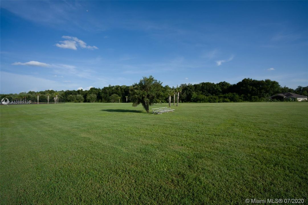 Recently Sold: $295,000 (4 beds, 2 baths, 2013 Square Feet)