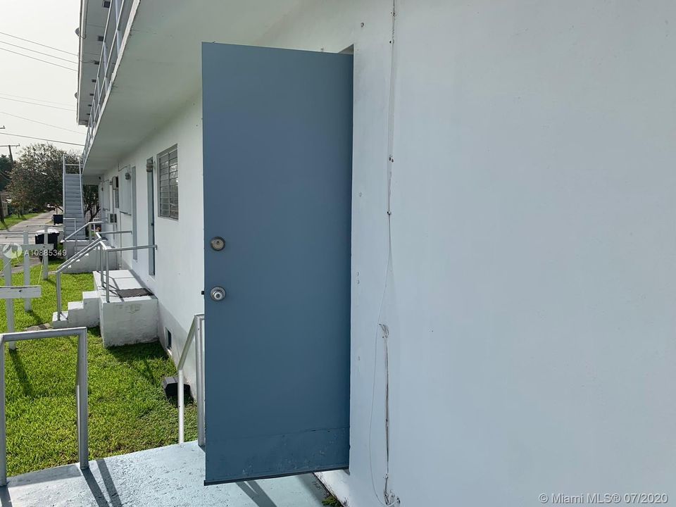 Recently Sold: $70,000 (1 beds, 1 baths, 600 Square Feet)
