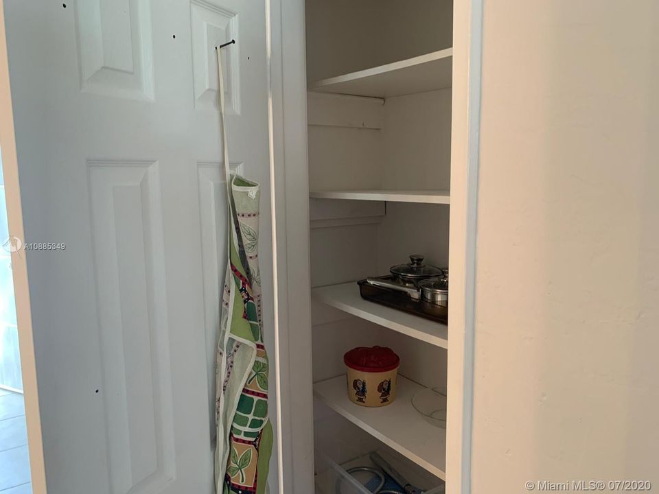 Recently Sold: $70,000 (1 beds, 1 baths, 600 Square Feet)