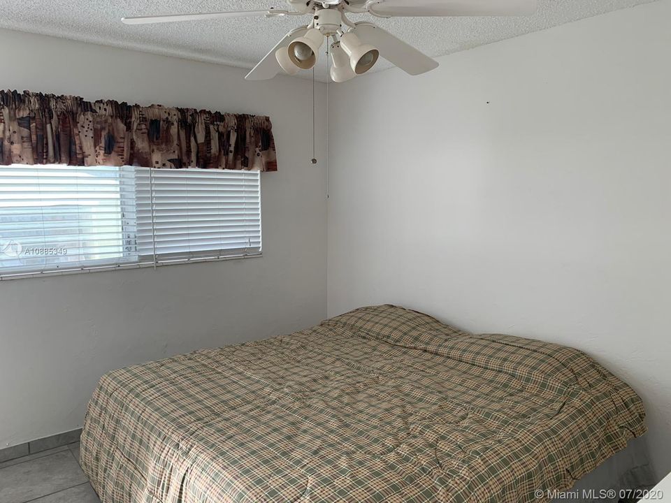 Recently Sold: $70,000 (1 beds, 1 baths, 600 Square Feet)