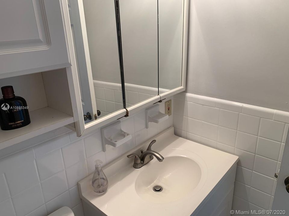 Recently Sold: $70,000 (1 beds, 1 baths, 600 Square Feet)