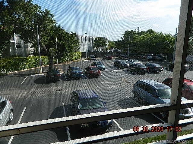 Недавно продано: $140,000 (2 спален, 1 ванн, 880 Квадратных фут)
