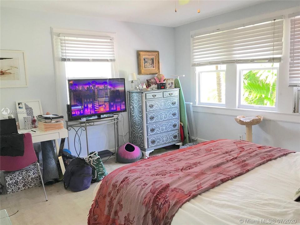 Recently Rented: $1,349 (1 beds, 1 baths, 550 Square Feet)