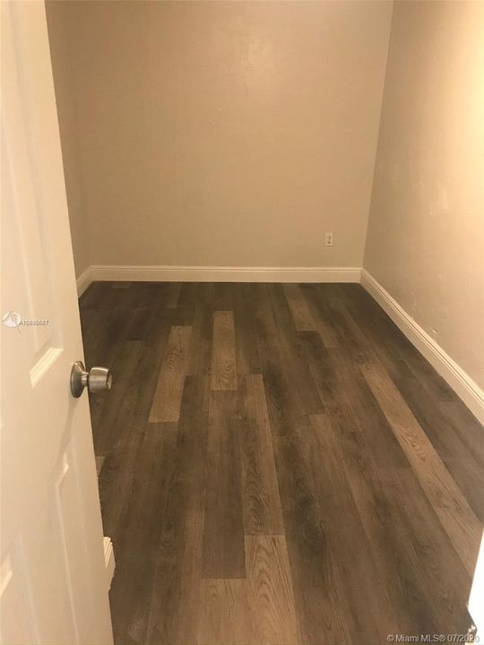 Recently Rented: $1,100 (1 beds, 1 baths, 920 Square Feet)