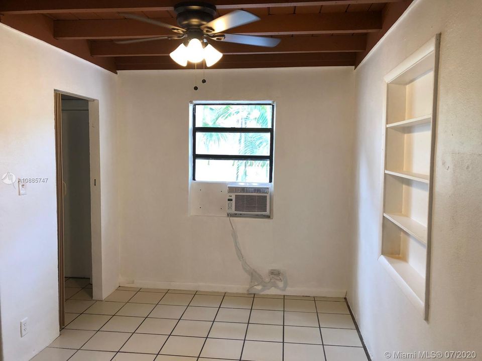 Recently Rented: $1,150 (1 beds, 1 baths, 0 Square Feet)