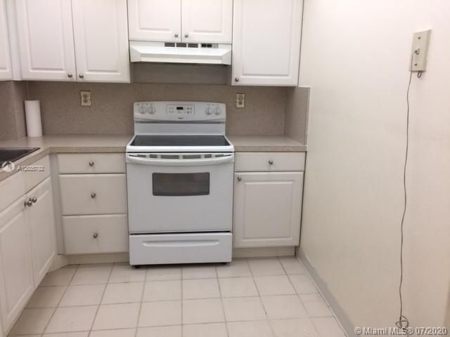 Recently Sold: $139,500 (1 beds, 1 baths, 895 Square Feet)