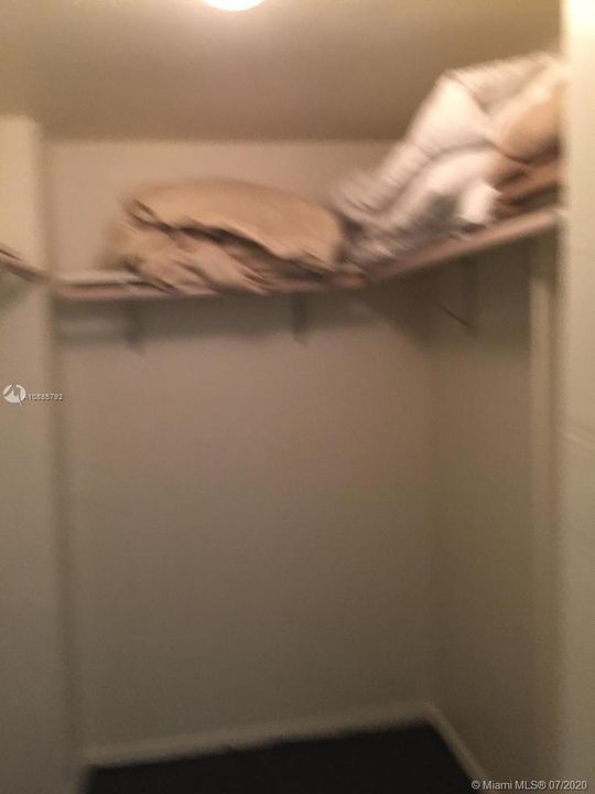 Recently Sold: $139,500 (1 beds, 1 baths, 895 Square Feet)