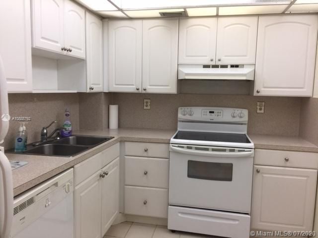 Recently Sold: $139,500 (1 beds, 1 baths, 895 Square Feet)