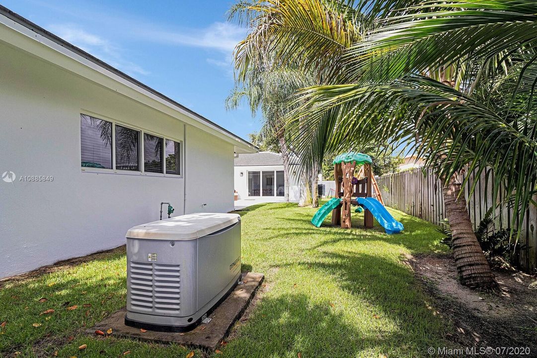 Recently Sold: $1,299,000 (4 beds, 3 baths, 2330 Square Feet)