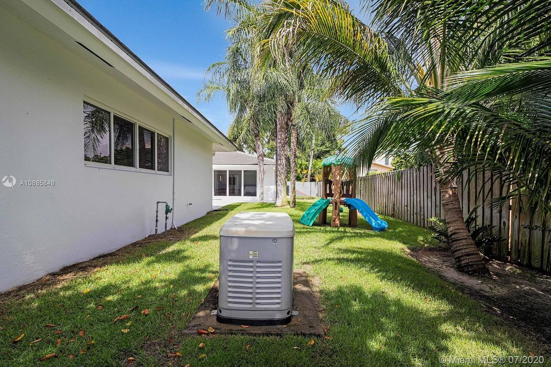 Recently Sold: $1,299,000 (4 beds, 3 baths, 2330 Square Feet)