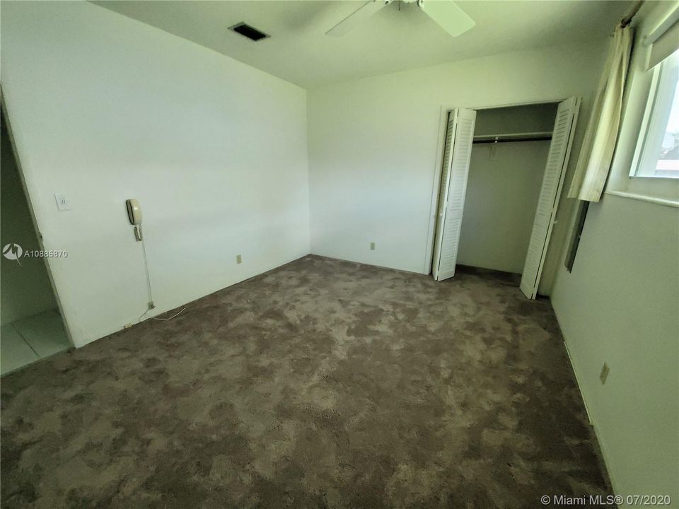 Недавно продано: $365,000 (3 спален, 2 ванн, 1648 Квадратных фут)
