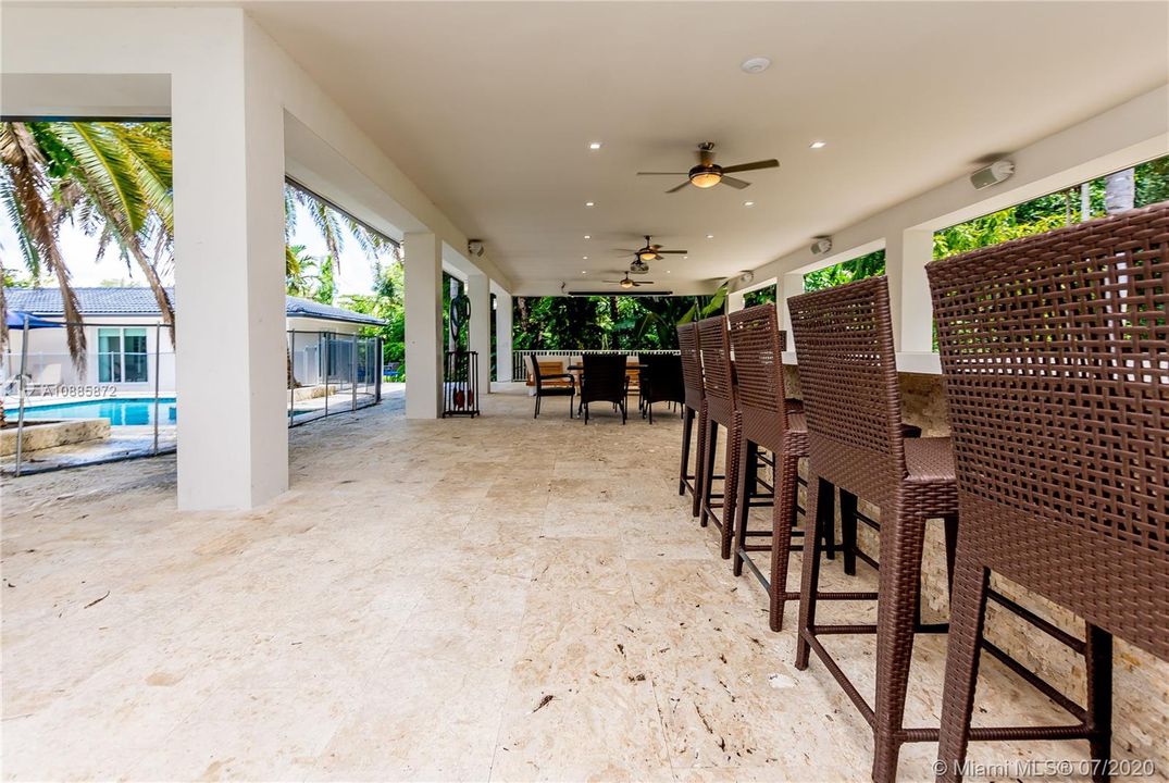 Recently Rented: $14,500 (6 beds, 6 baths, 3868 Square Feet)