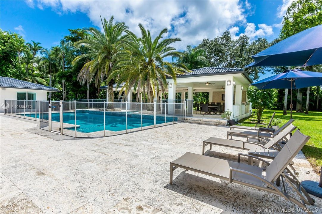 Recently Rented: $14,500 (6 beds, 6 baths, 3868 Square Feet)