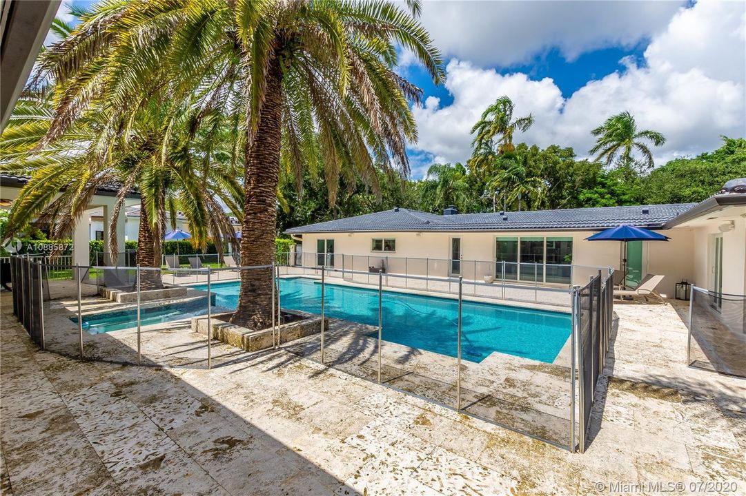 Recently Rented: $14,500 (6 beds, 6 baths, 3868 Square Feet)