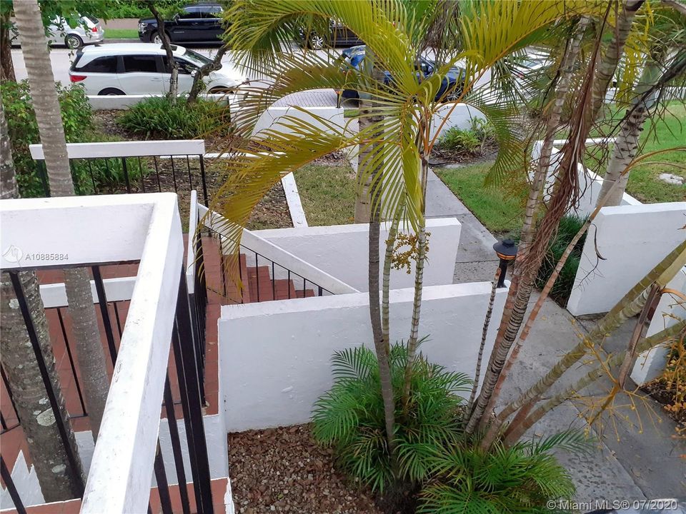 Recently Sold: $795,000 (2 beds, 2 baths, 1460 Square Feet)