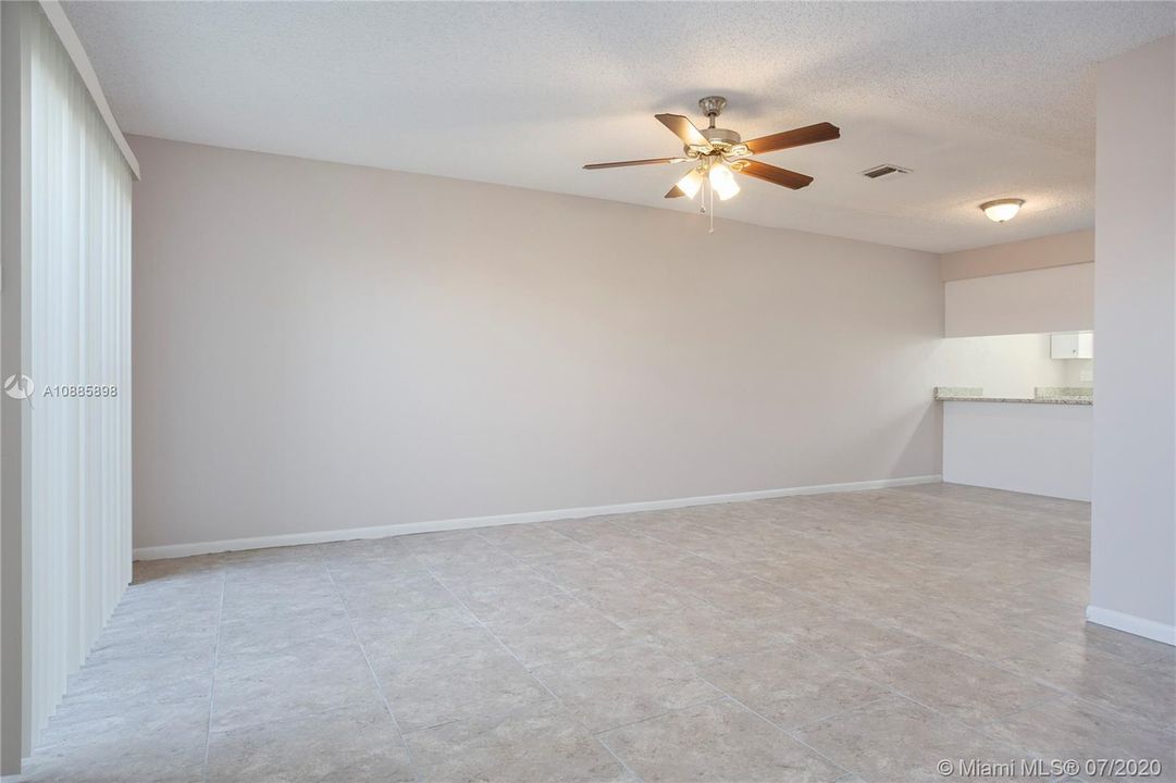 Recently Sold: $152,900 (2 beds, 2 baths, 1208 Square Feet)