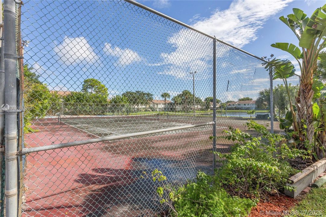 Recently Sold: $152,900 (2 beds, 2 baths, 1208 Square Feet)