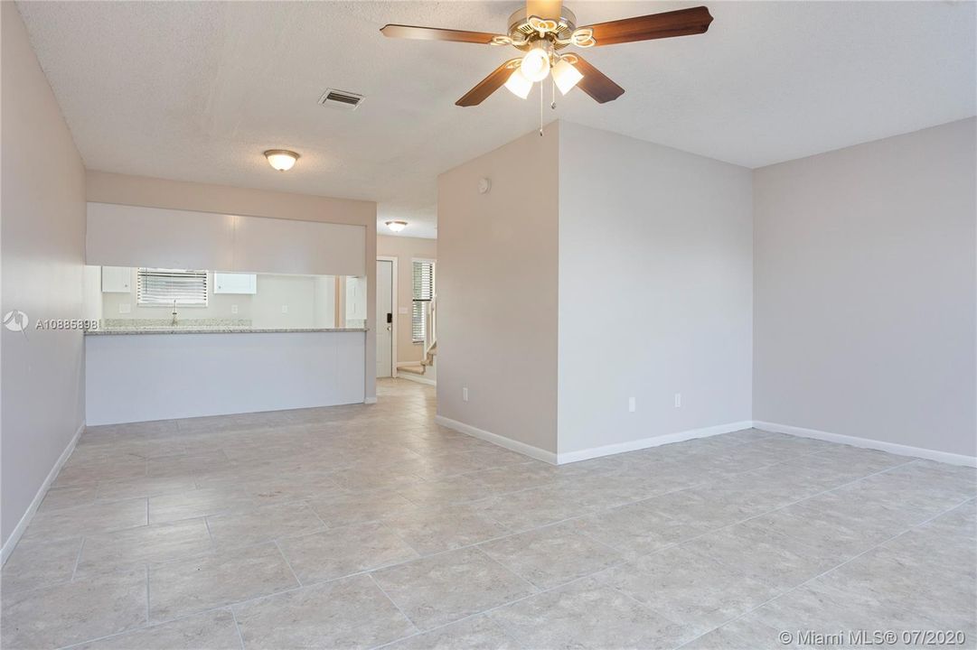 Recently Sold: $152,900 (2 beds, 2 baths, 1208 Square Feet)