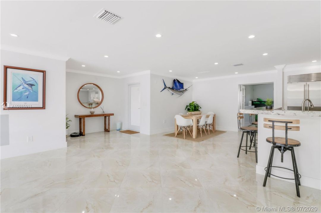 Vendido Recientemente: $1,250,000 (3 camas, 2 baños, 2580 Pies cuadrados)