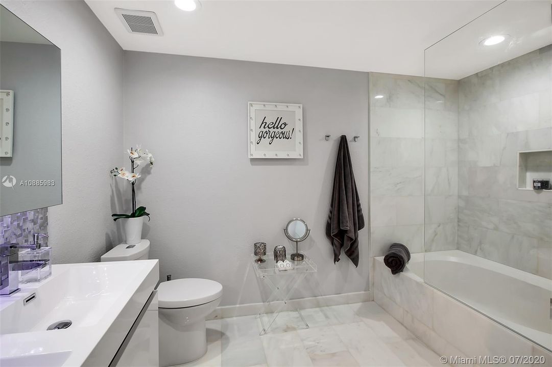 Beautifully updated bathroom