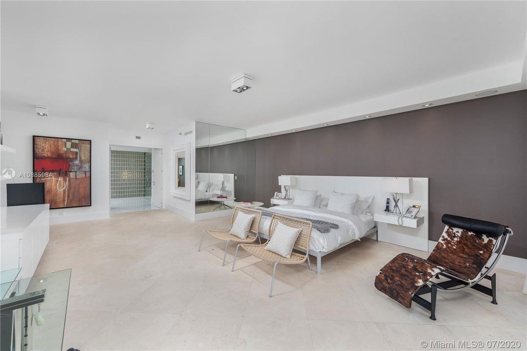 Недавно арендовано: $35,000 (4 спален, 5 ванн, 6120 Квадратных фут)
