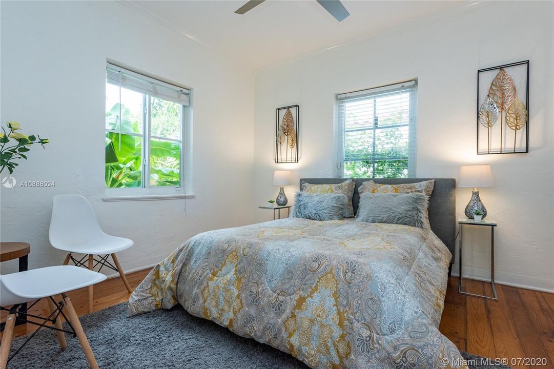 Vendido Recientemente: $449,000 (2 camas, 1 baños, 966 Pies cuadrados)