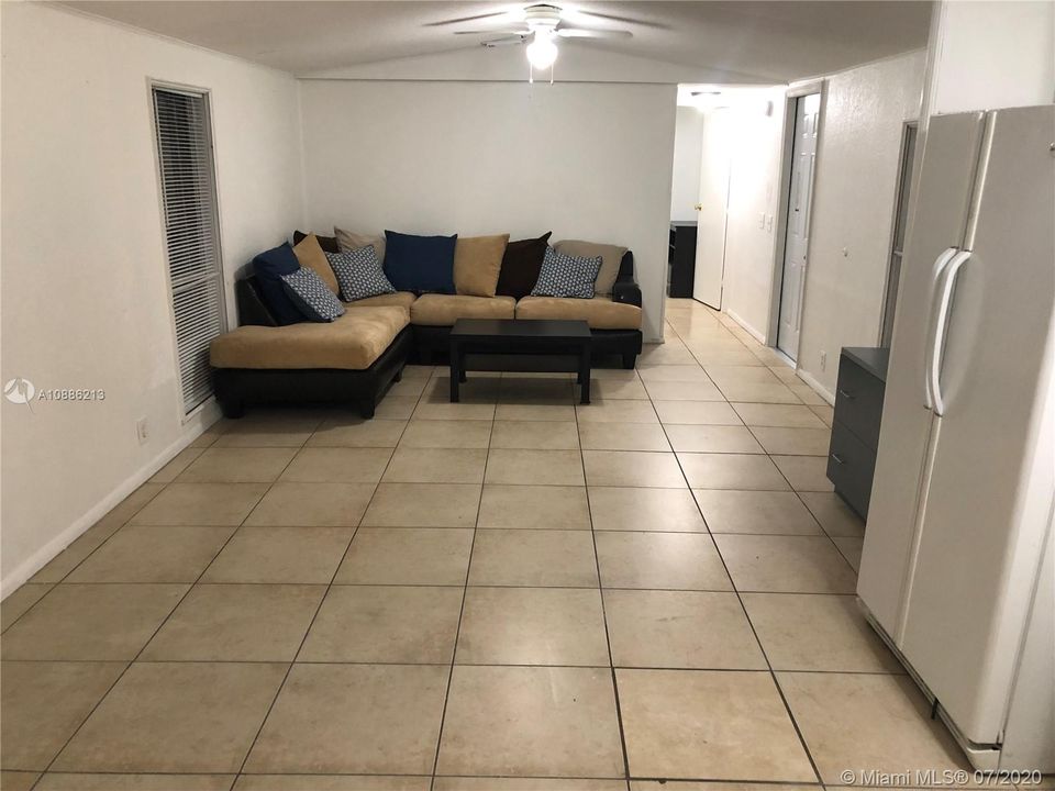 Recently Sold: $97,000 (2 beds, 2 baths, 850 Square Feet)
