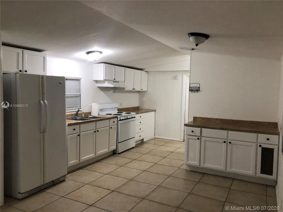 Recently Sold: $97,000 (2 beds, 2 baths, 850 Square Feet)