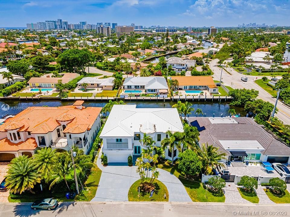 Recently Sold: $1,599,900 (6 beds, 5 baths, 4639 Square Feet)