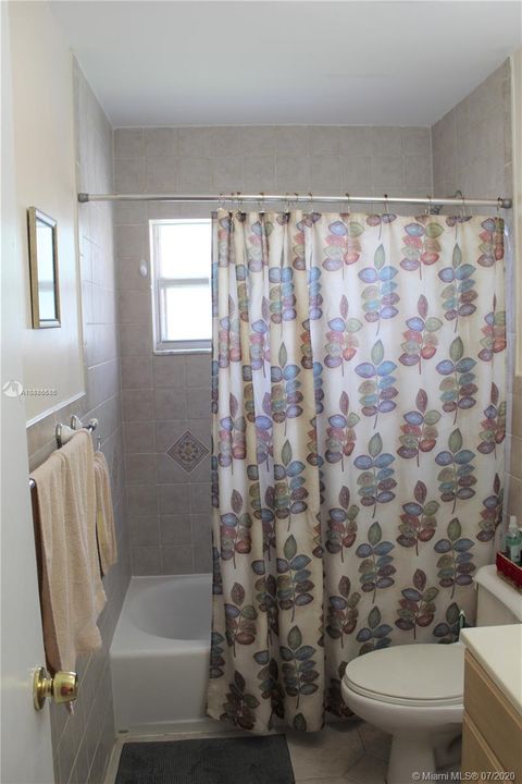 Recently Sold: $169,000 (2 beds, 1 baths, 952 Square Feet)