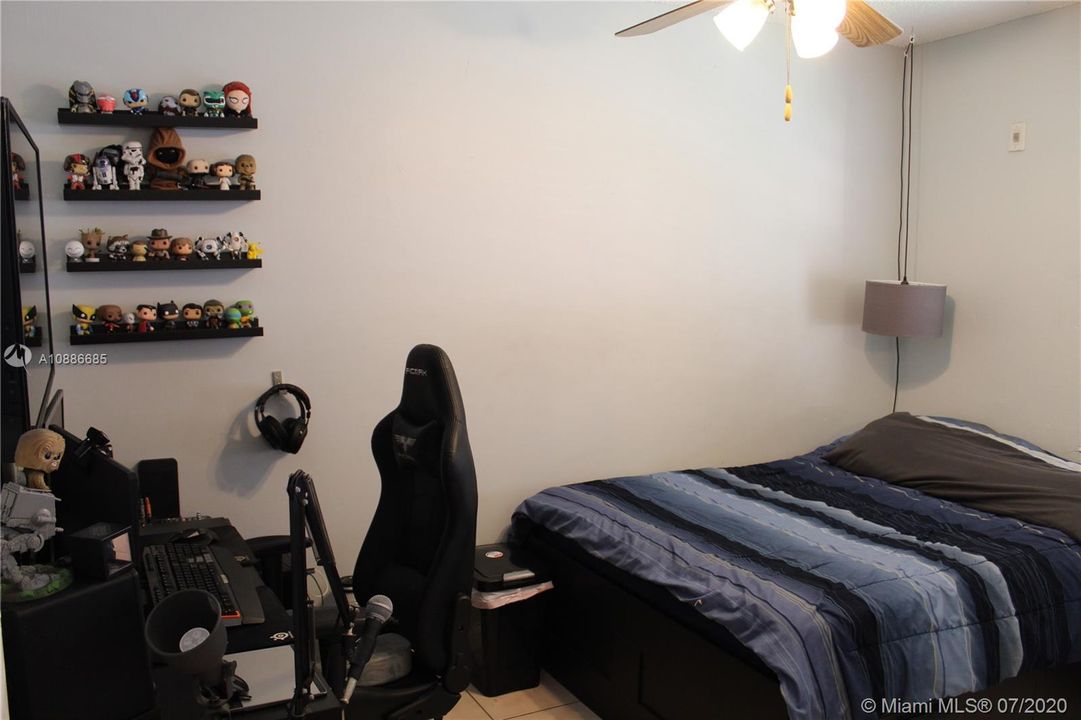 2nd Bedroom