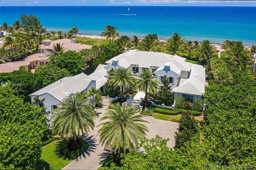 Recently Sold: $21,950,000 (6 beds, 7 baths, 8643 Square Feet)