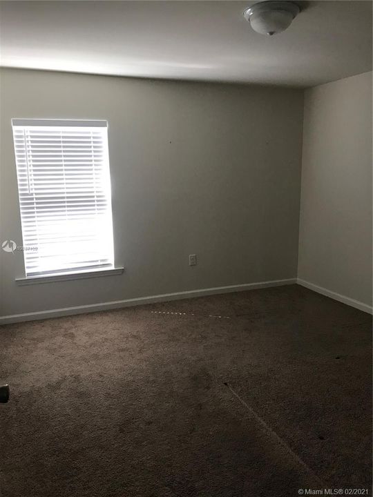 Vendido Recientemente: $375,900 (6 camas, 4 baños, 3514 Pies cuadrados)