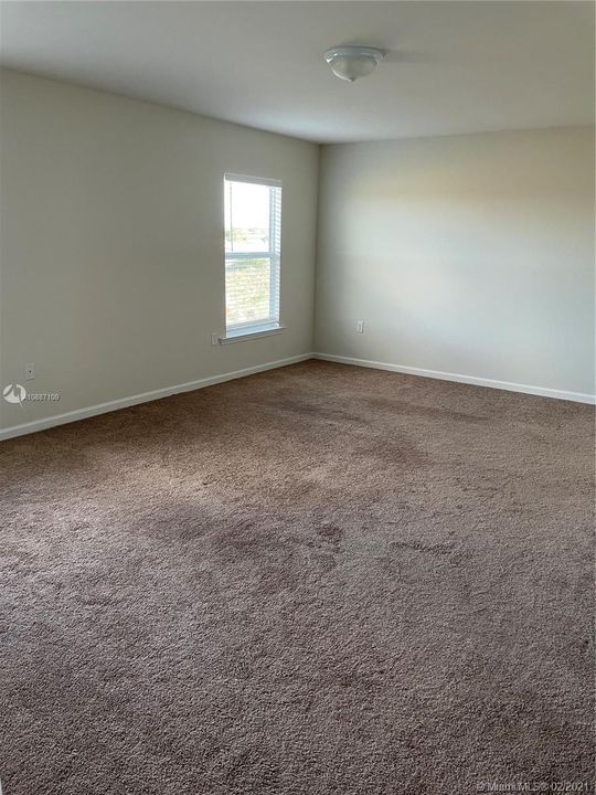 Vendido Recientemente: $375,900 (6 camas, 4 baños, 3514 Pies cuadrados)