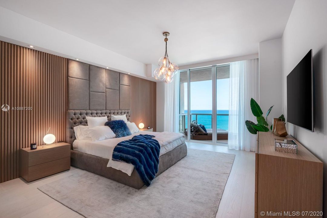 Master bedroom and private oversized terrace