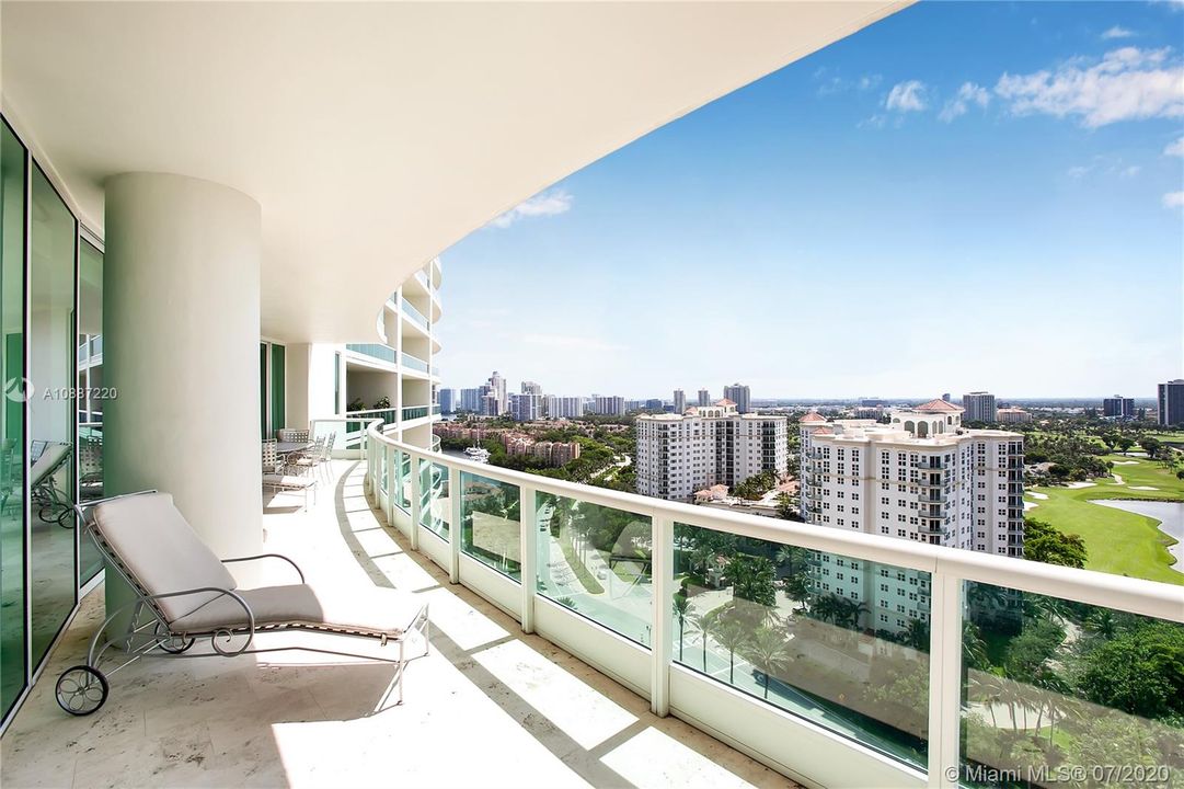 For Sale: $2,500,000 (2 beds, 2 baths, 2056 Square Feet)