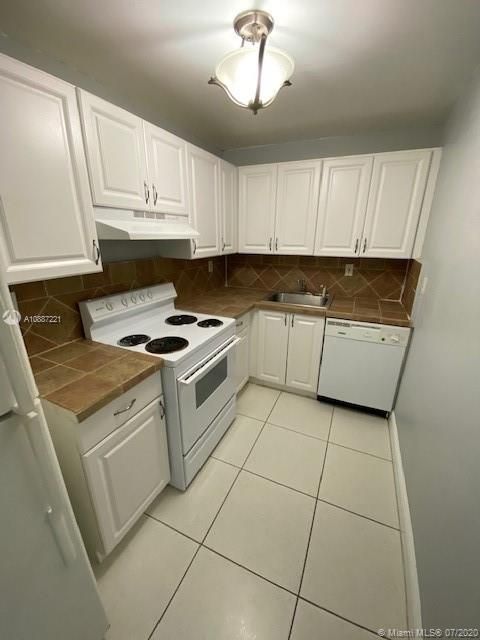 Recently Rented: $1,175 (1 beds, 1 baths, 660 Square Feet)