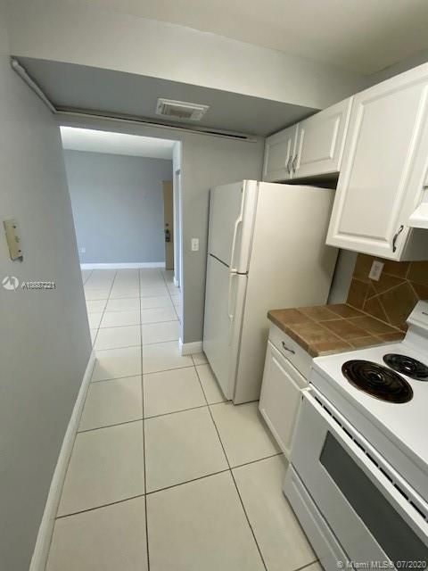 Recently Rented: $1,175 (1 beds, 1 baths, 660 Square Feet)