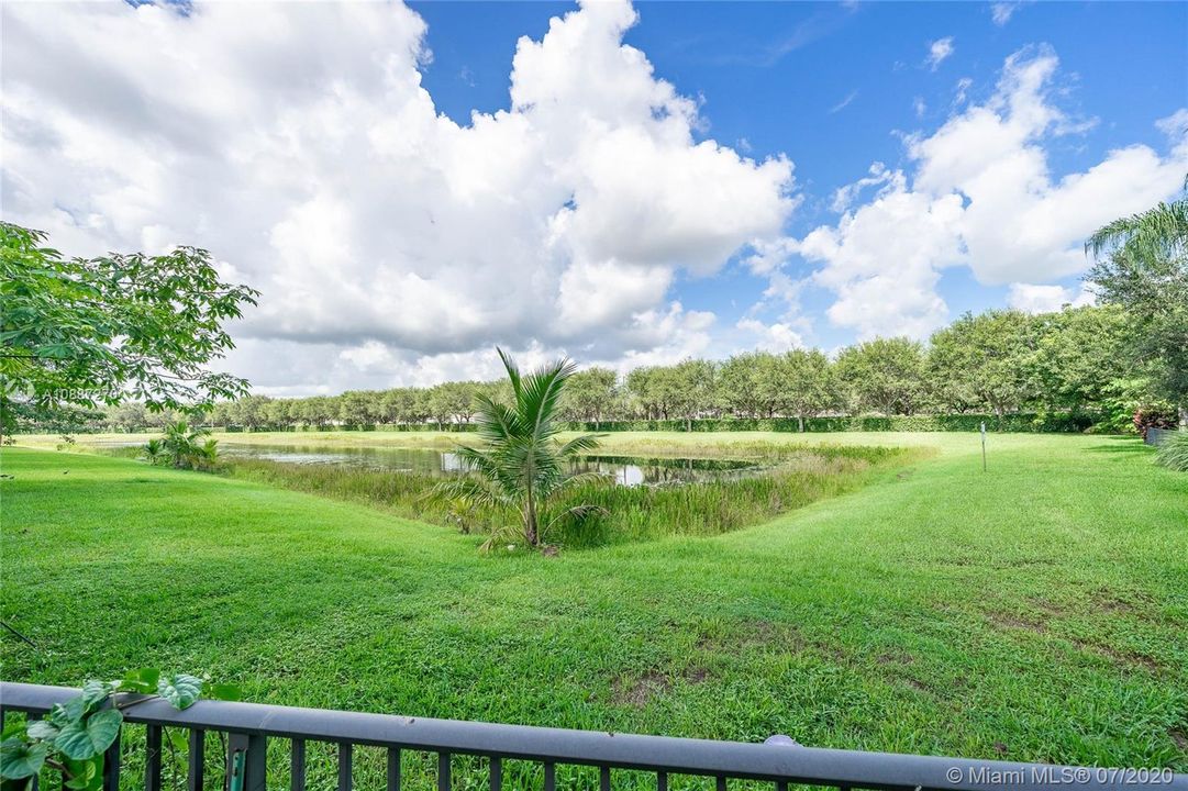 Recently Sold: $449,000 (5 beds, 4 baths, 3104 Square Feet)