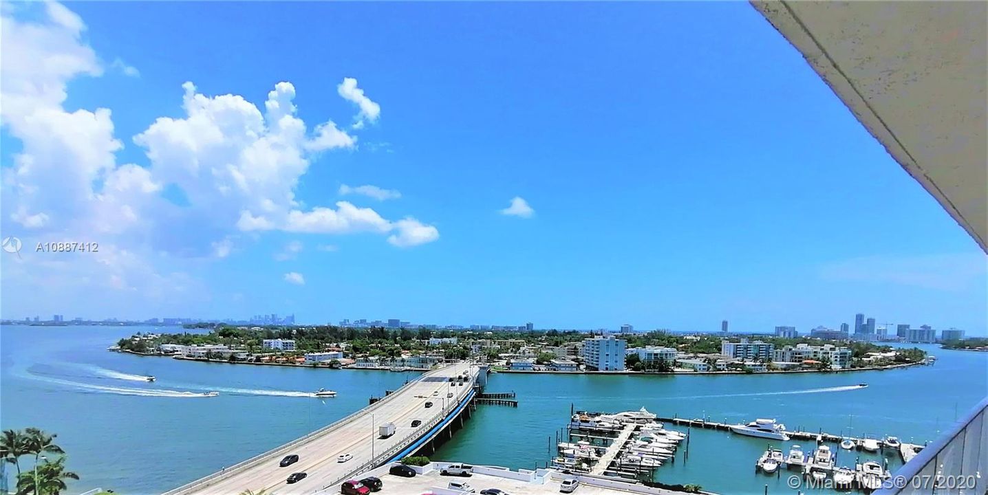 Vendido Recientemente: $285,000 (2 camas, 2 baños, 1030 Pies cuadrados)