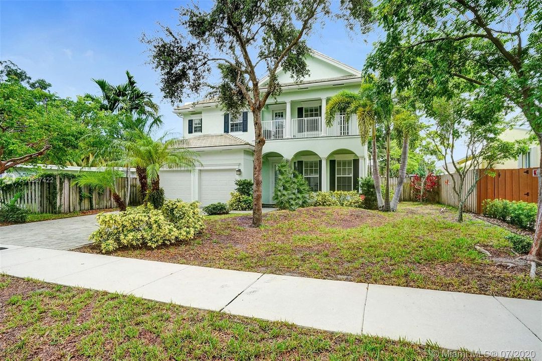 Recently Sold: $649,900 (4 beds, 3 baths, 2945 Square Feet)