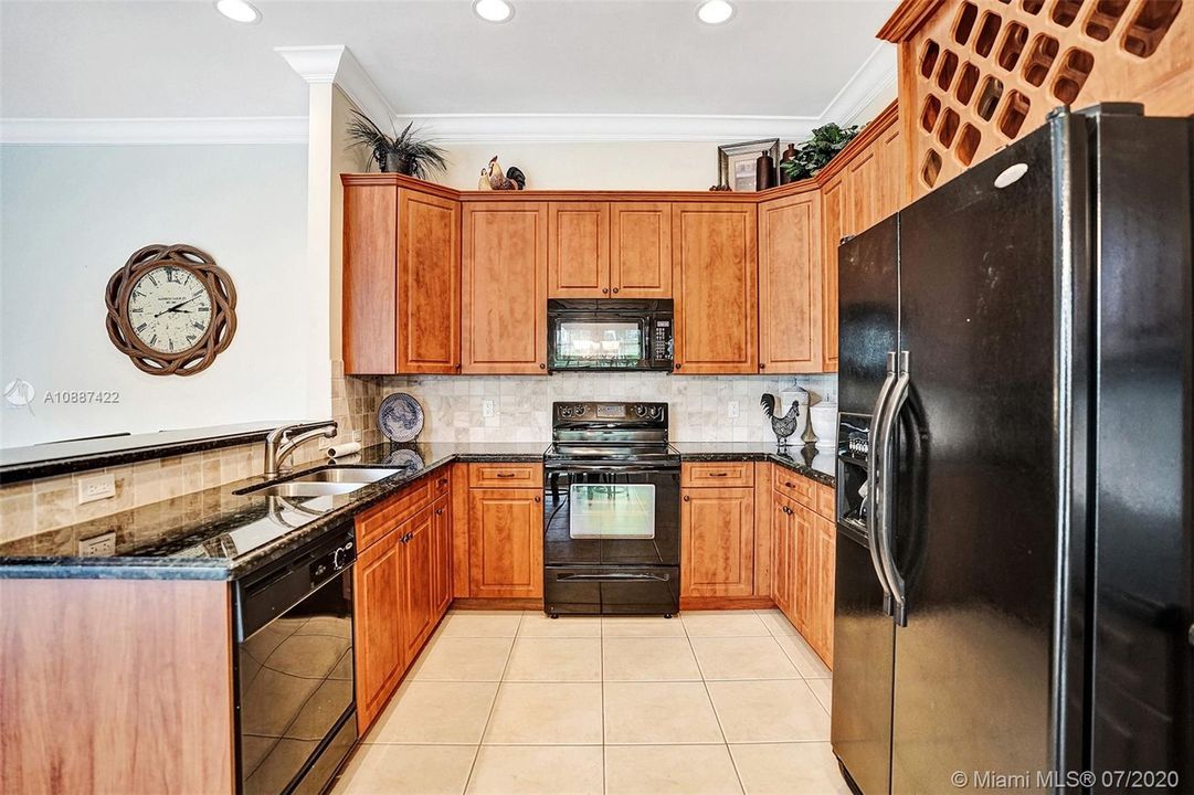 Recently Sold: $649,900 (4 beds, 3 baths, 2945 Square Feet)