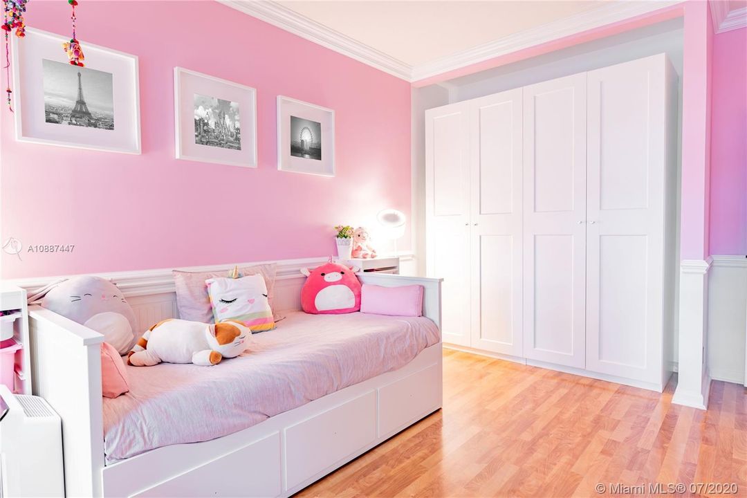 Недавно арендовано: $4,690 (5 спален, 3 ванн, 2879 Квадратных фут)