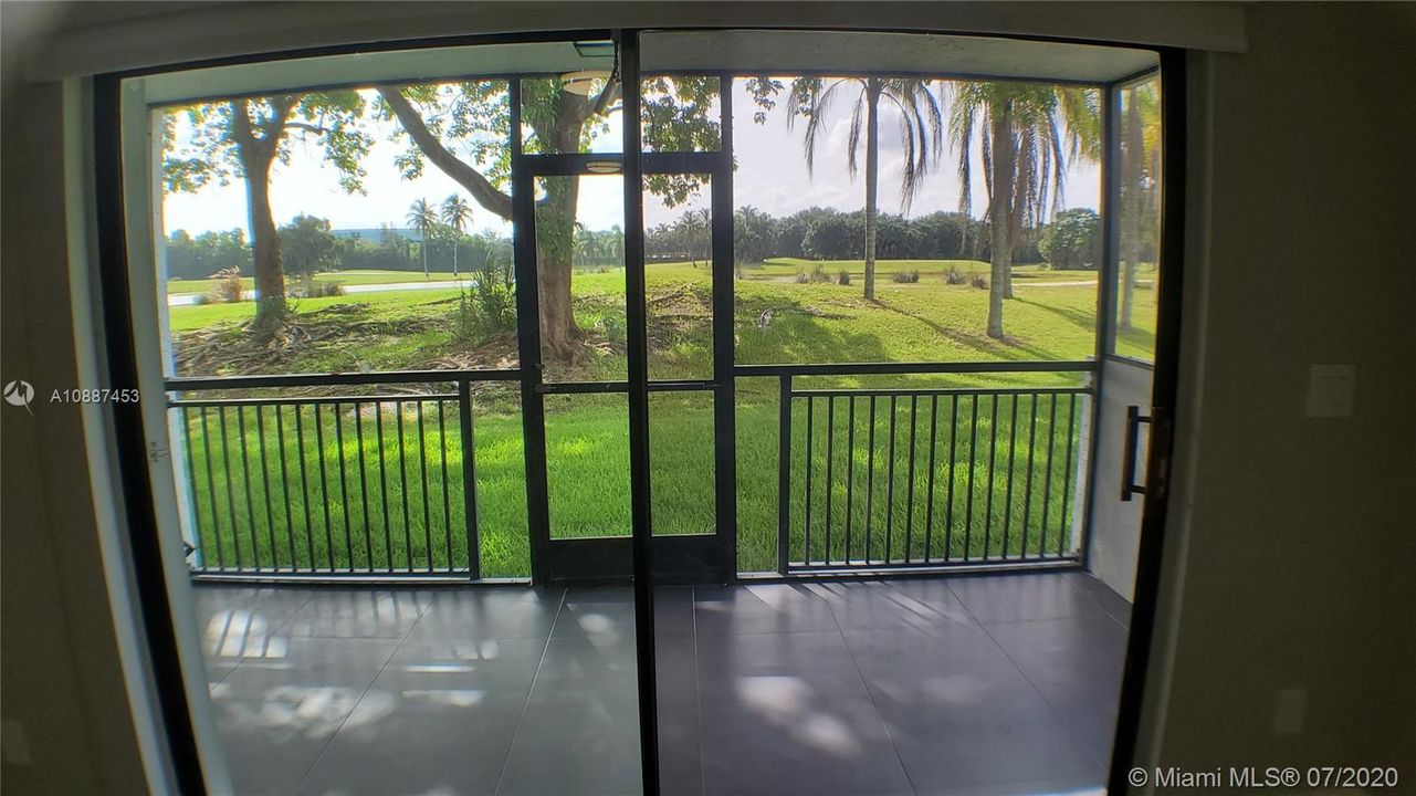 Vendido Recientemente: $269,900 (2 camas, 2 baños, 1292 Pies cuadrados)