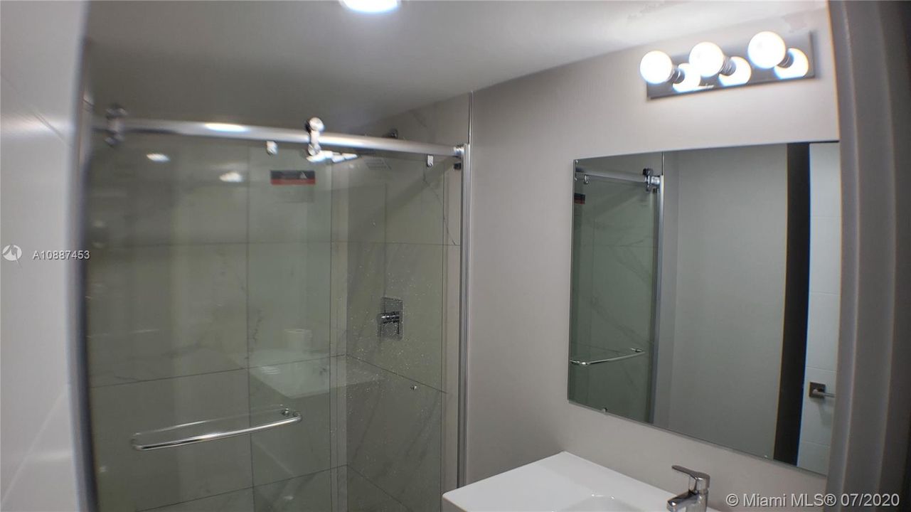 Vendido Recientemente: $269,900 (2 camas, 2 baños, 1292 Pies cuadrados)