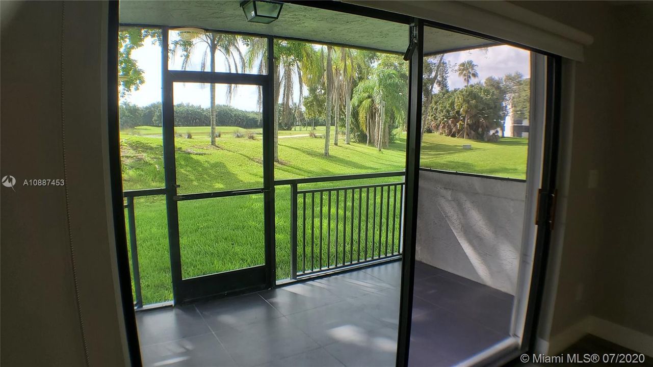 Vendido Recientemente: $269,900 (2 camas, 2 baños, 1292 Pies cuadrados)